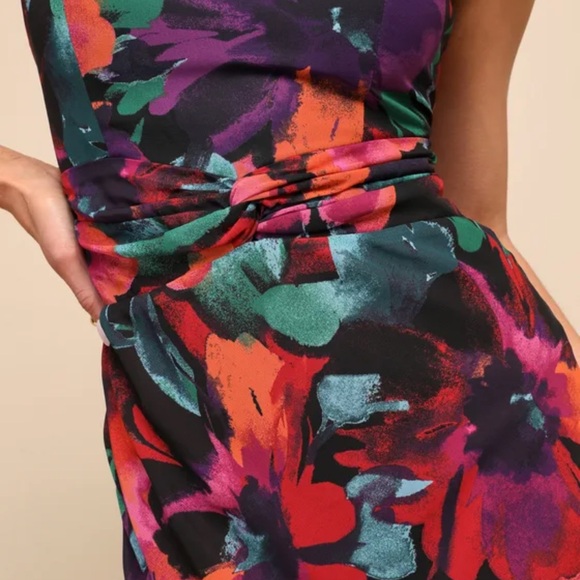 Beautiful Entrance Multi Floral Twist-Front Midi Dress - Picture 4 of 4